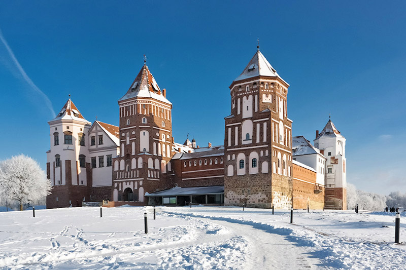 Белоруссия, Мирский замок, зима Беларусь, Мирский замок зимой