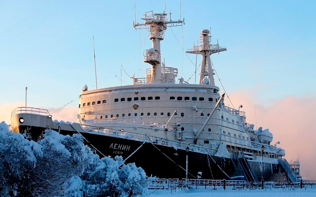 Ледокол Ленин, Кольский п-ов Ледокол Ленин, Кольский п-ов