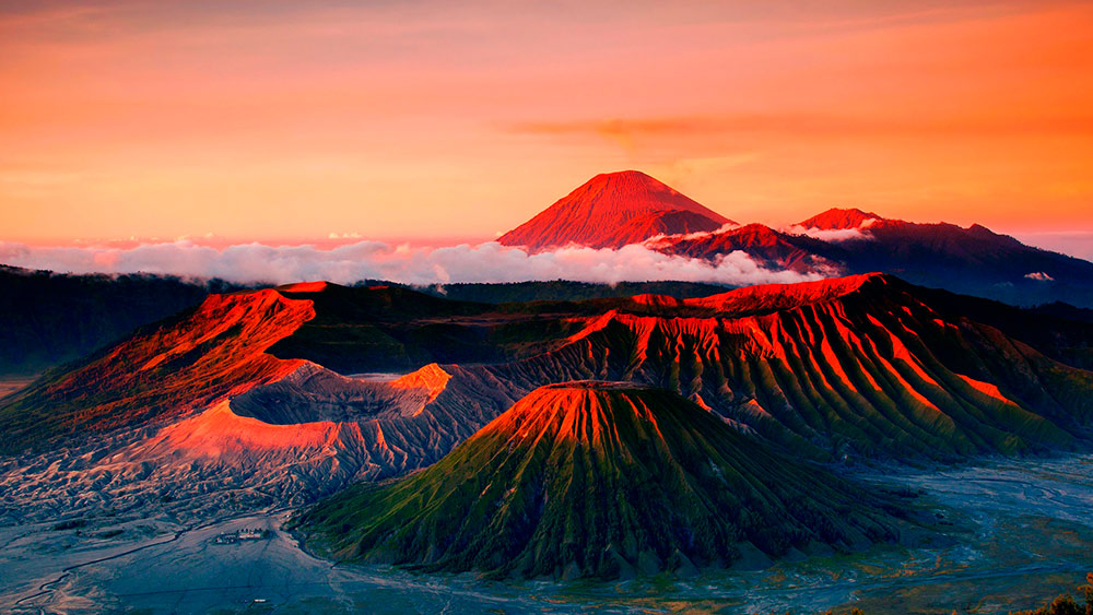 indonesia volcano